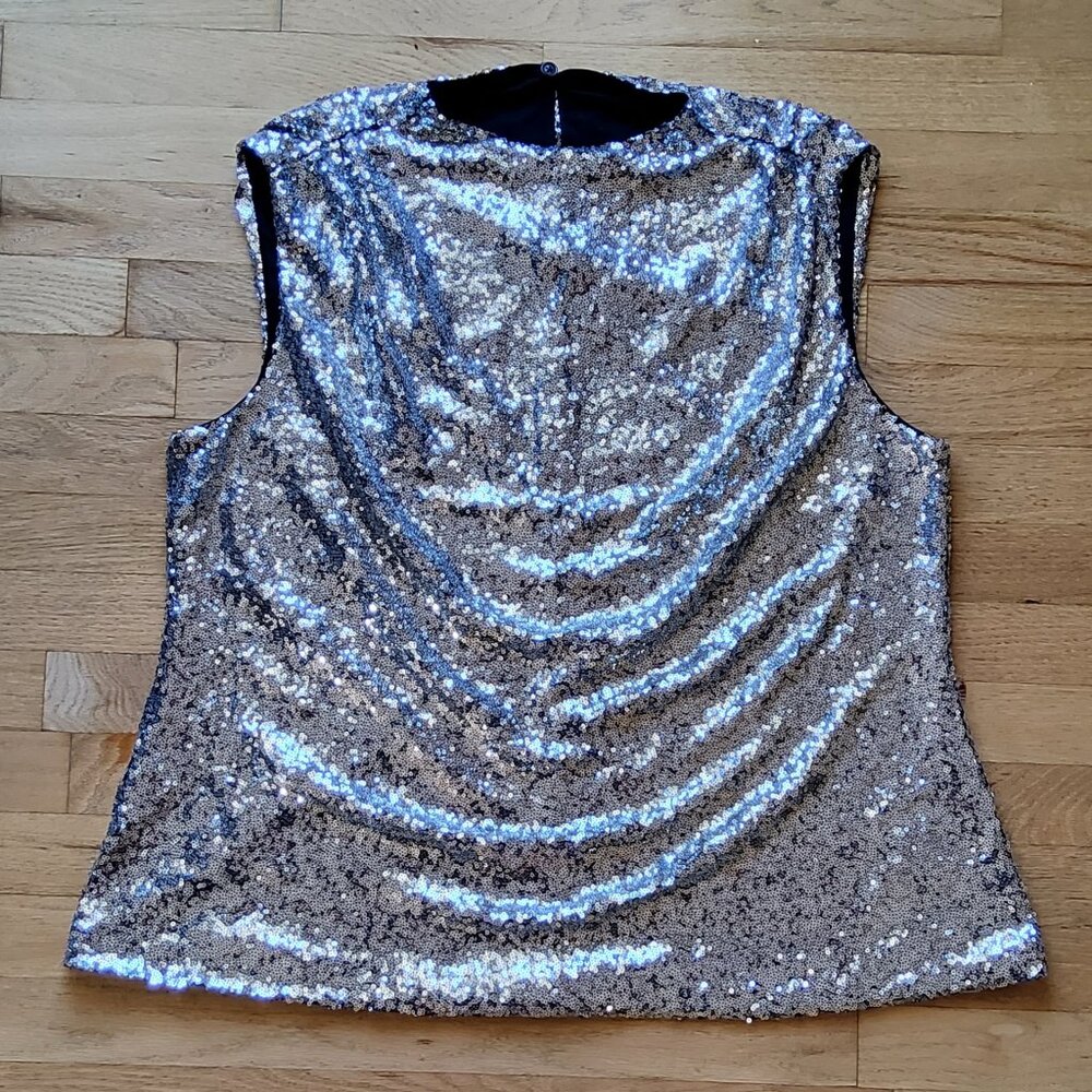 NWOT Eloquii Silver Sequin Funnel Neck Top Size 14/16